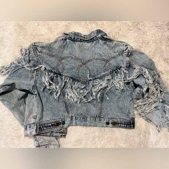 VINTAGE DENIM FRINGE JACKET - Picture 4 of 4